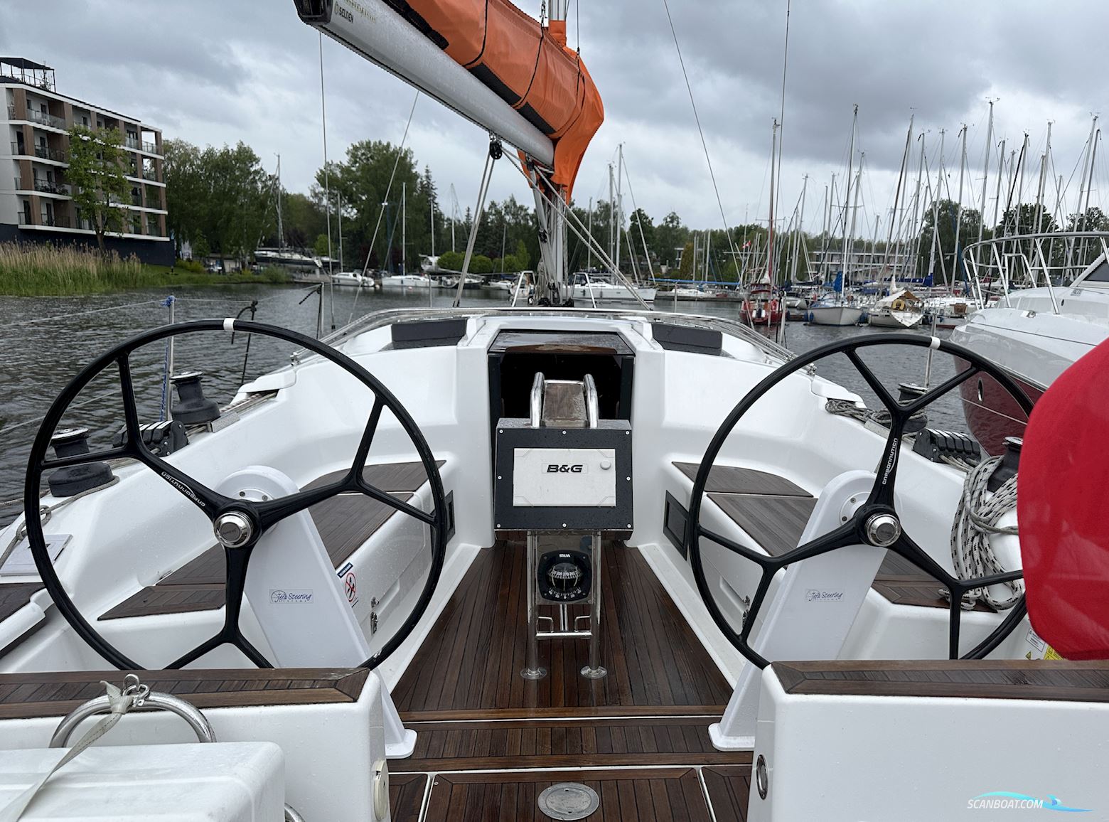 Hanse 348