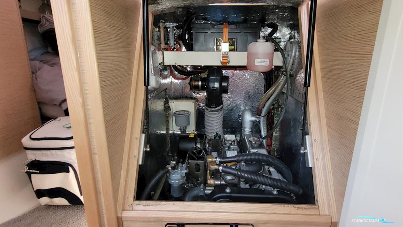 Hanse 348