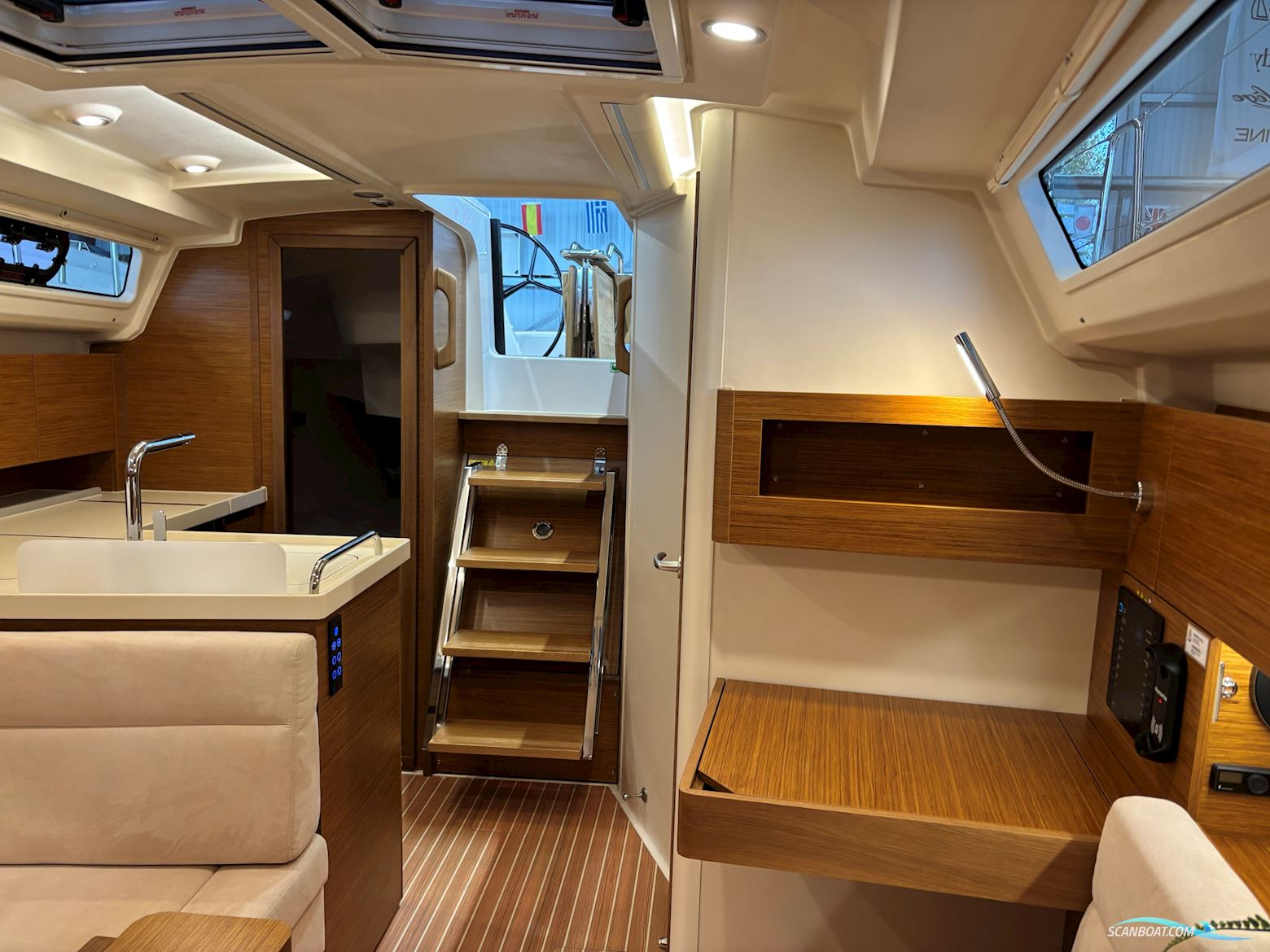 Hanse 348