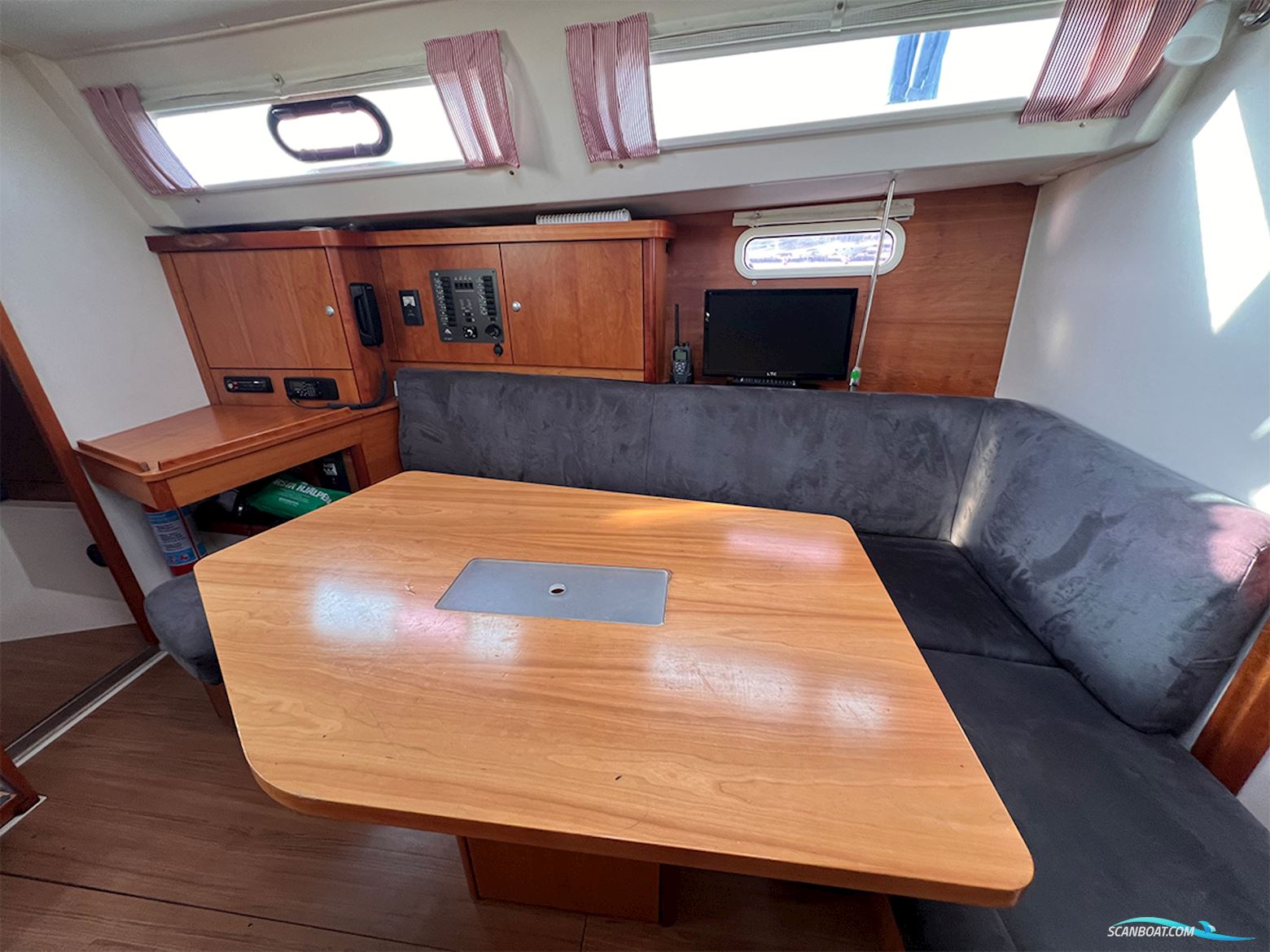 Hanse 350