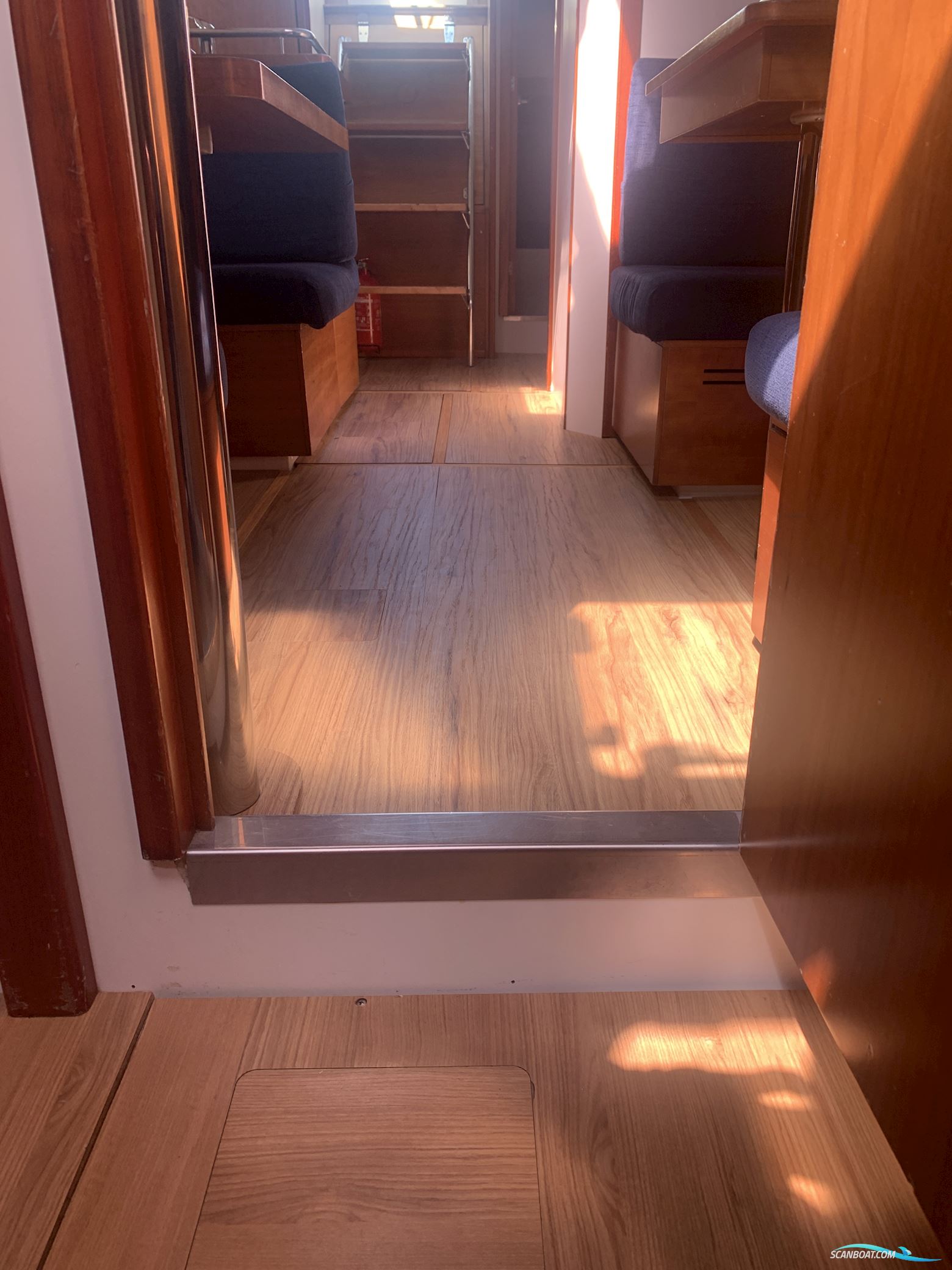 Hanse 370
