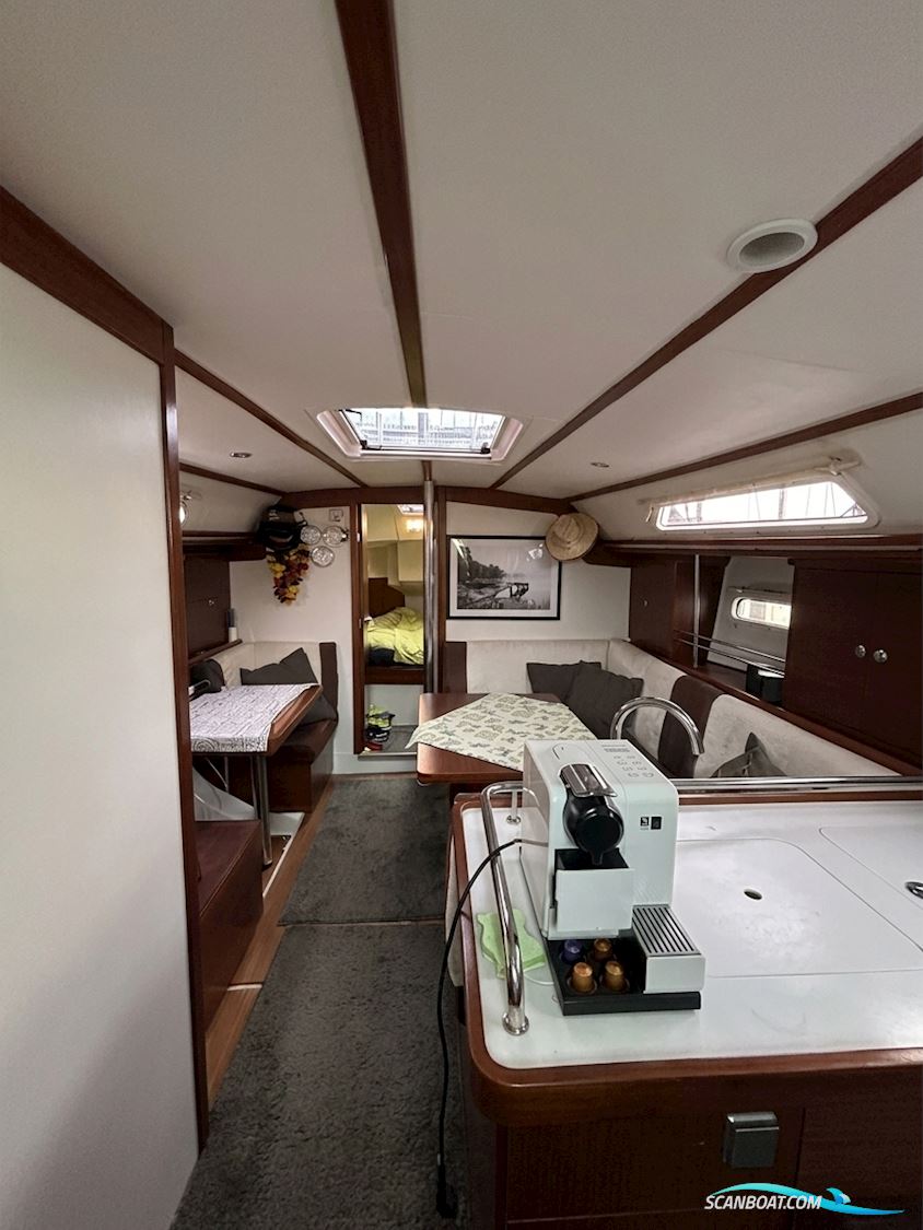 Hanse 370