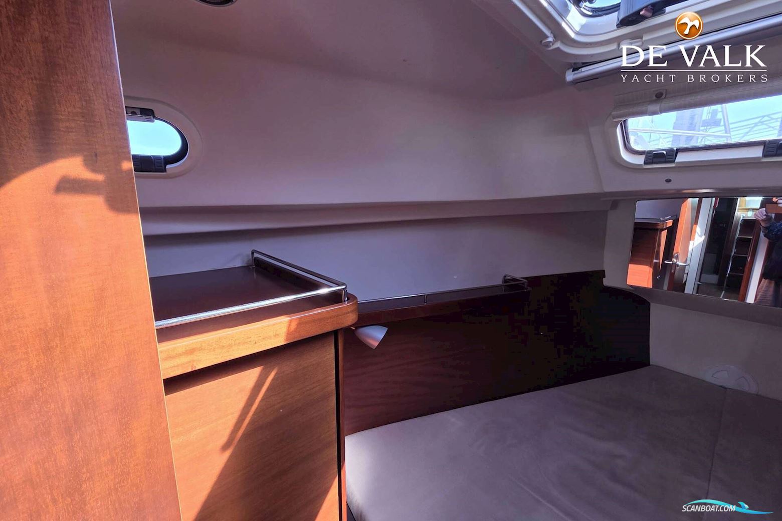 Hanse 370