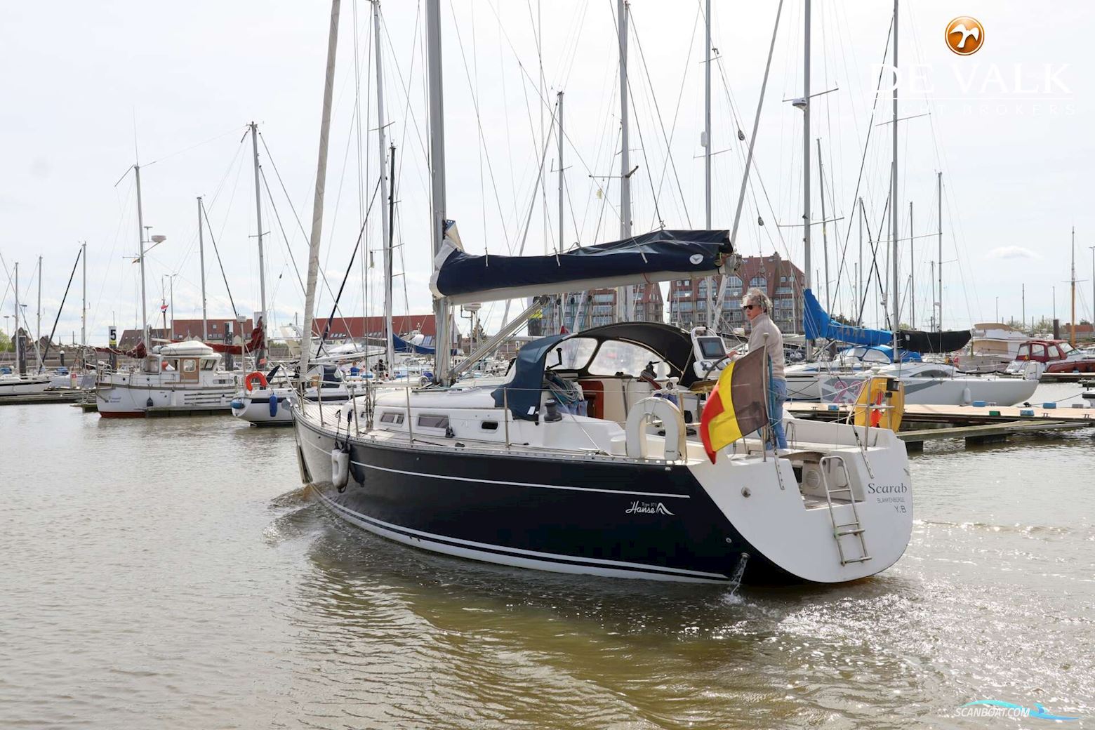 Hanse 371