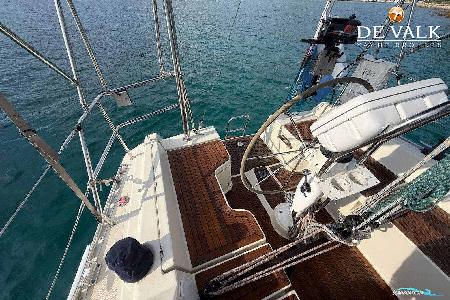 Hanse 371