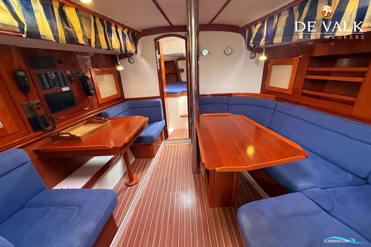Hanse 371