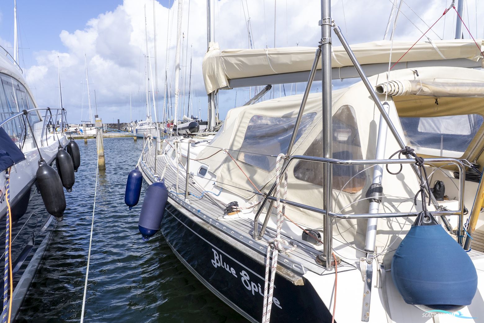 Hanse 411