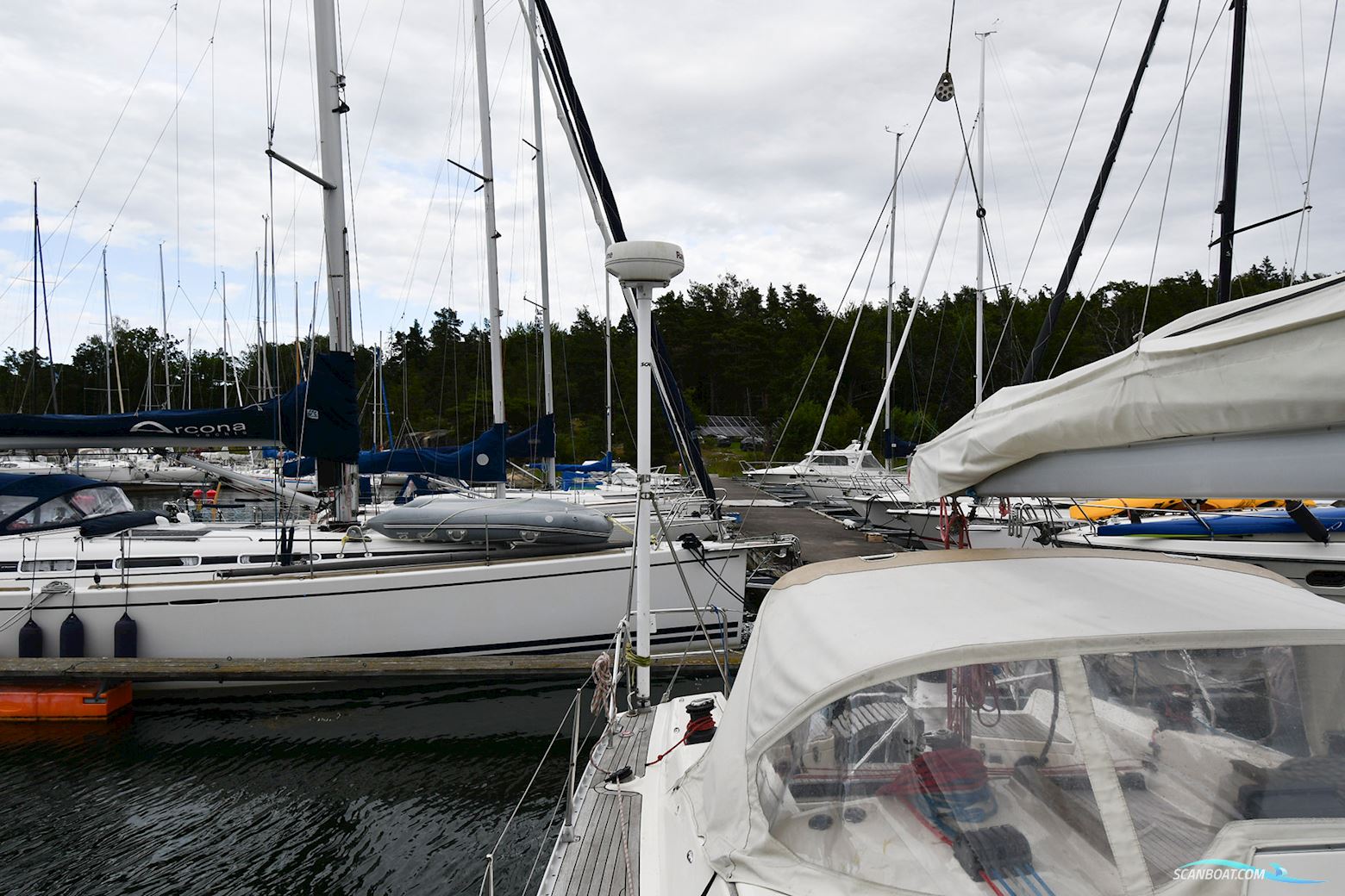 Hanse 411