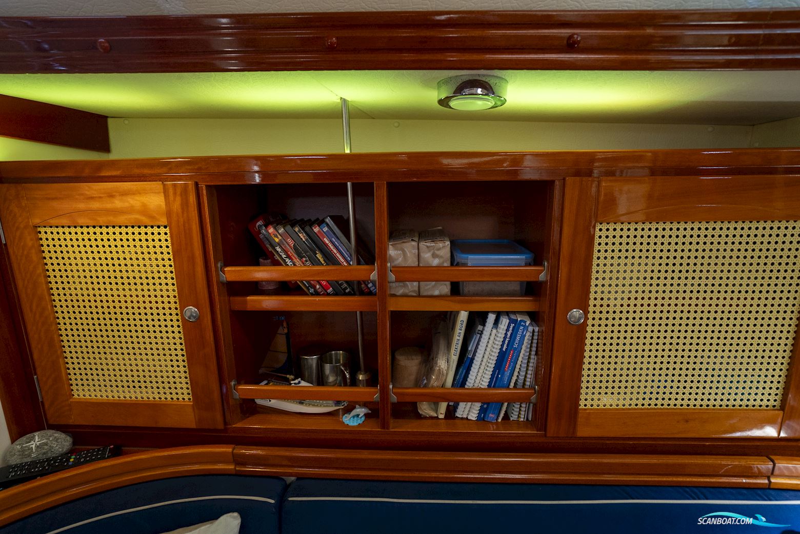 Hanse 411
