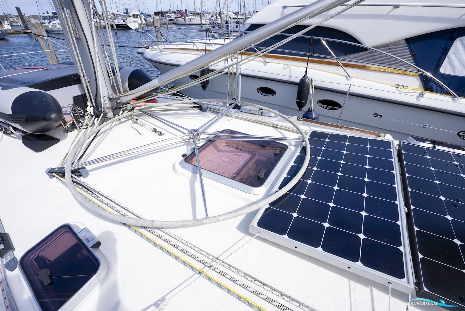 Hanse 411
