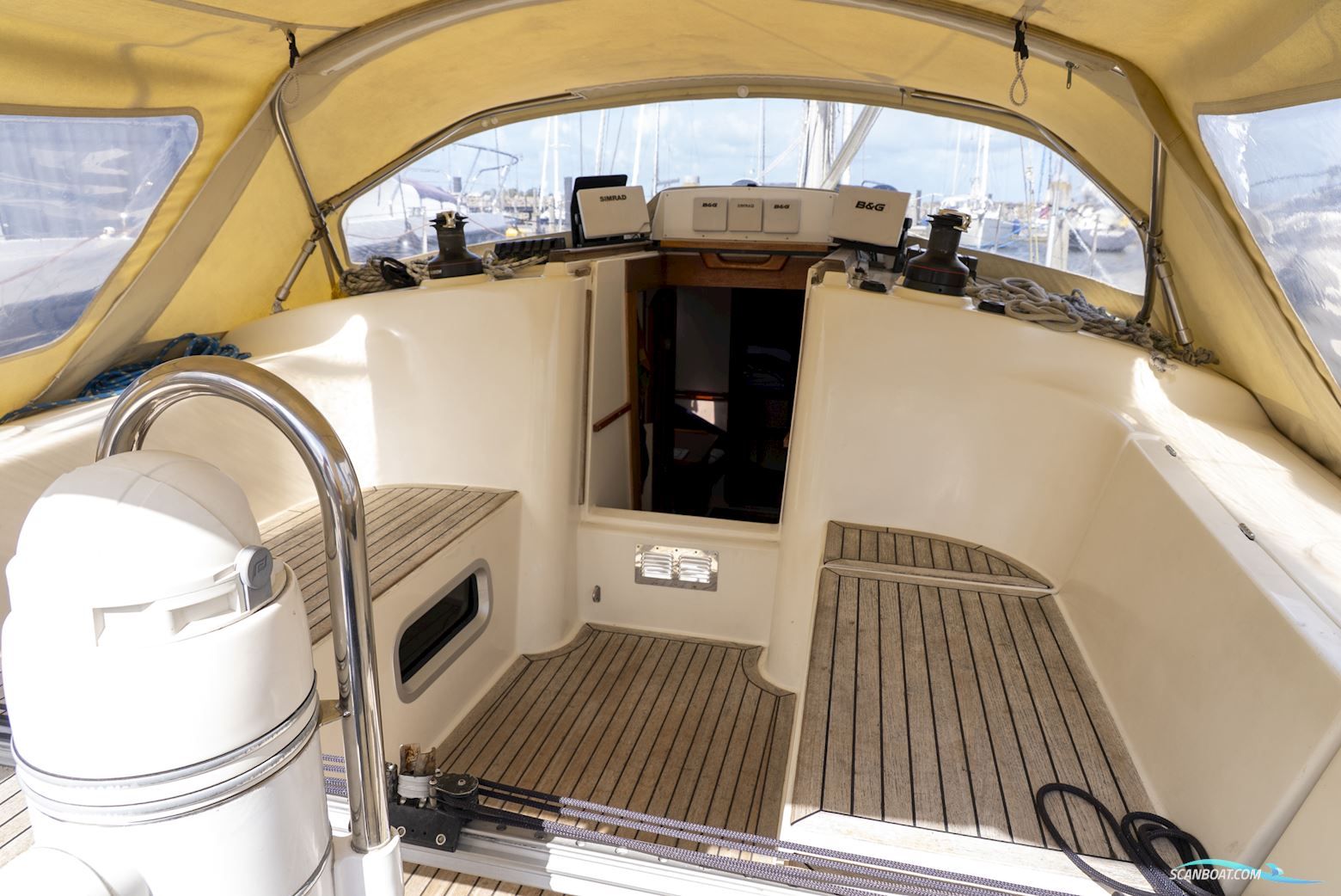 Hanse 411