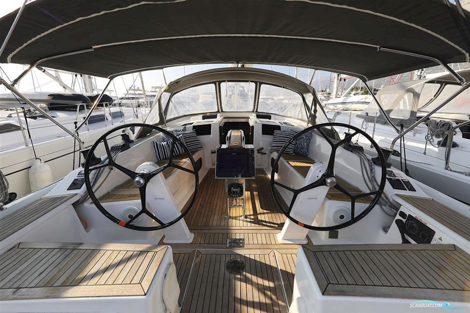 Hanse 415