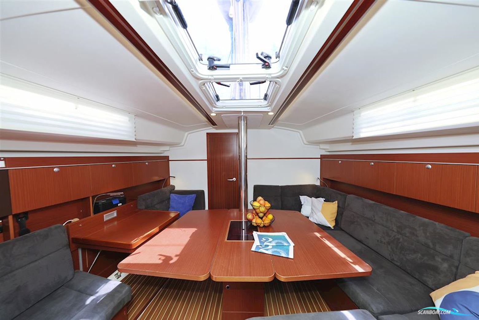 Hanse 415