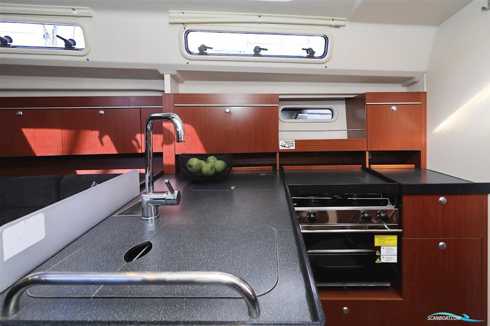 Hanse 415