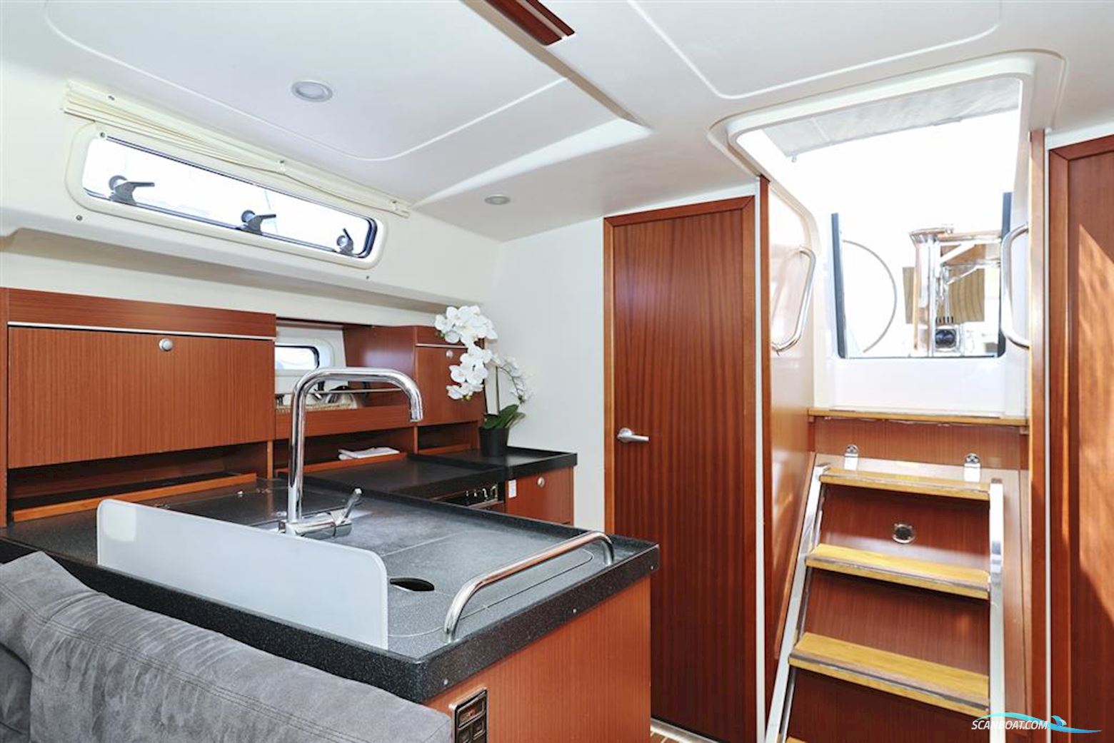 Hanse 415