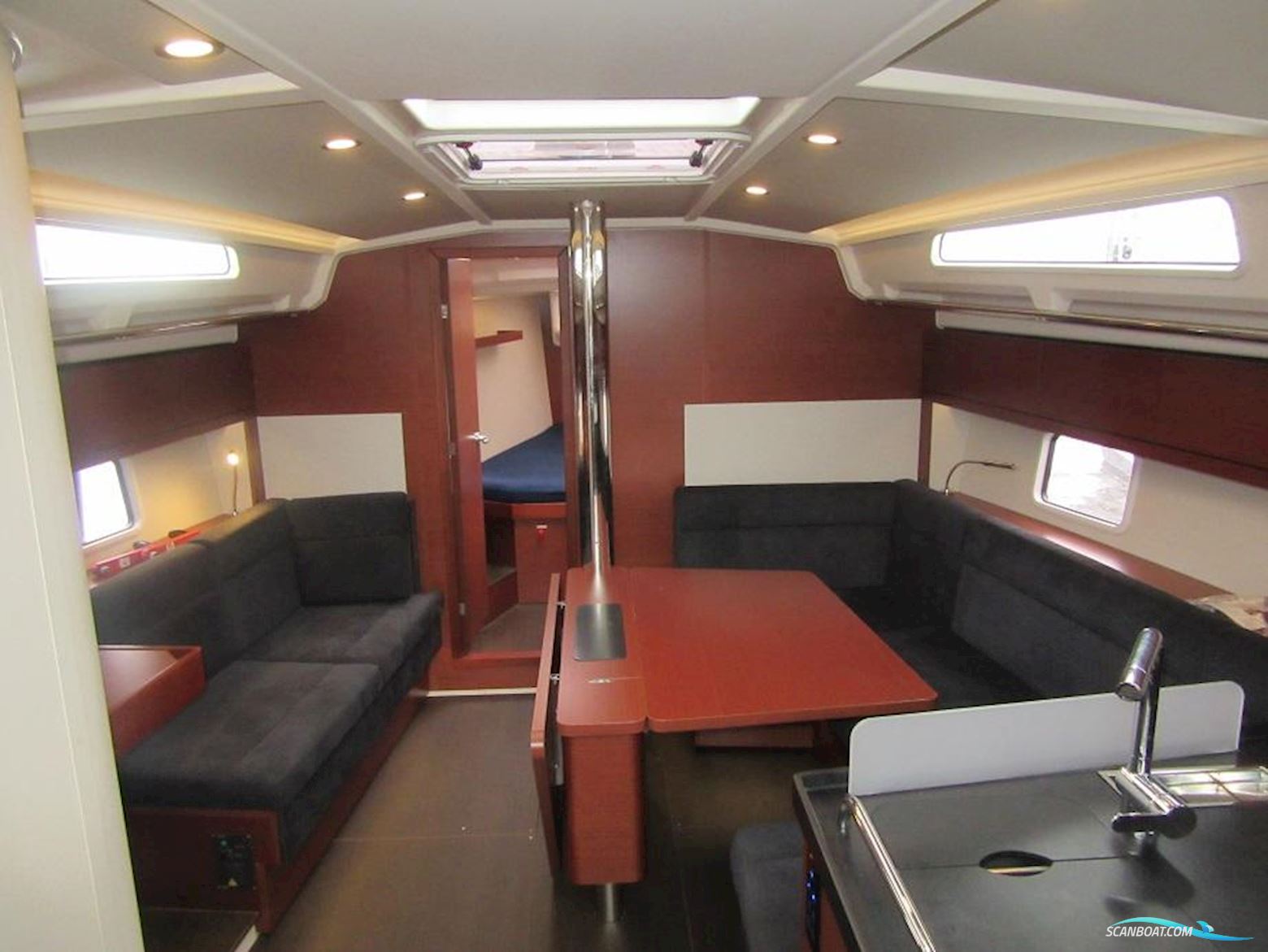 Hanse 418