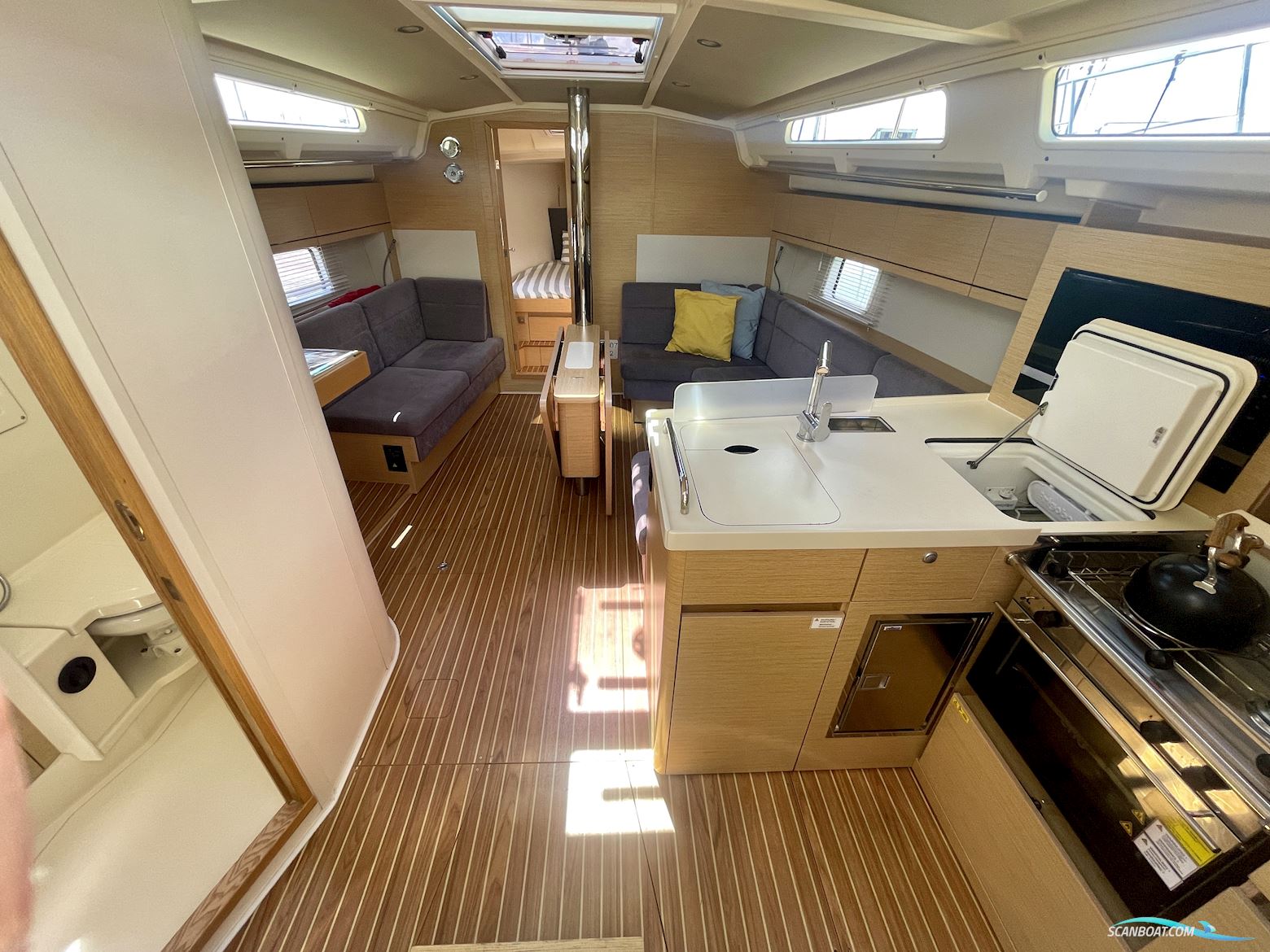 Hanse 418
