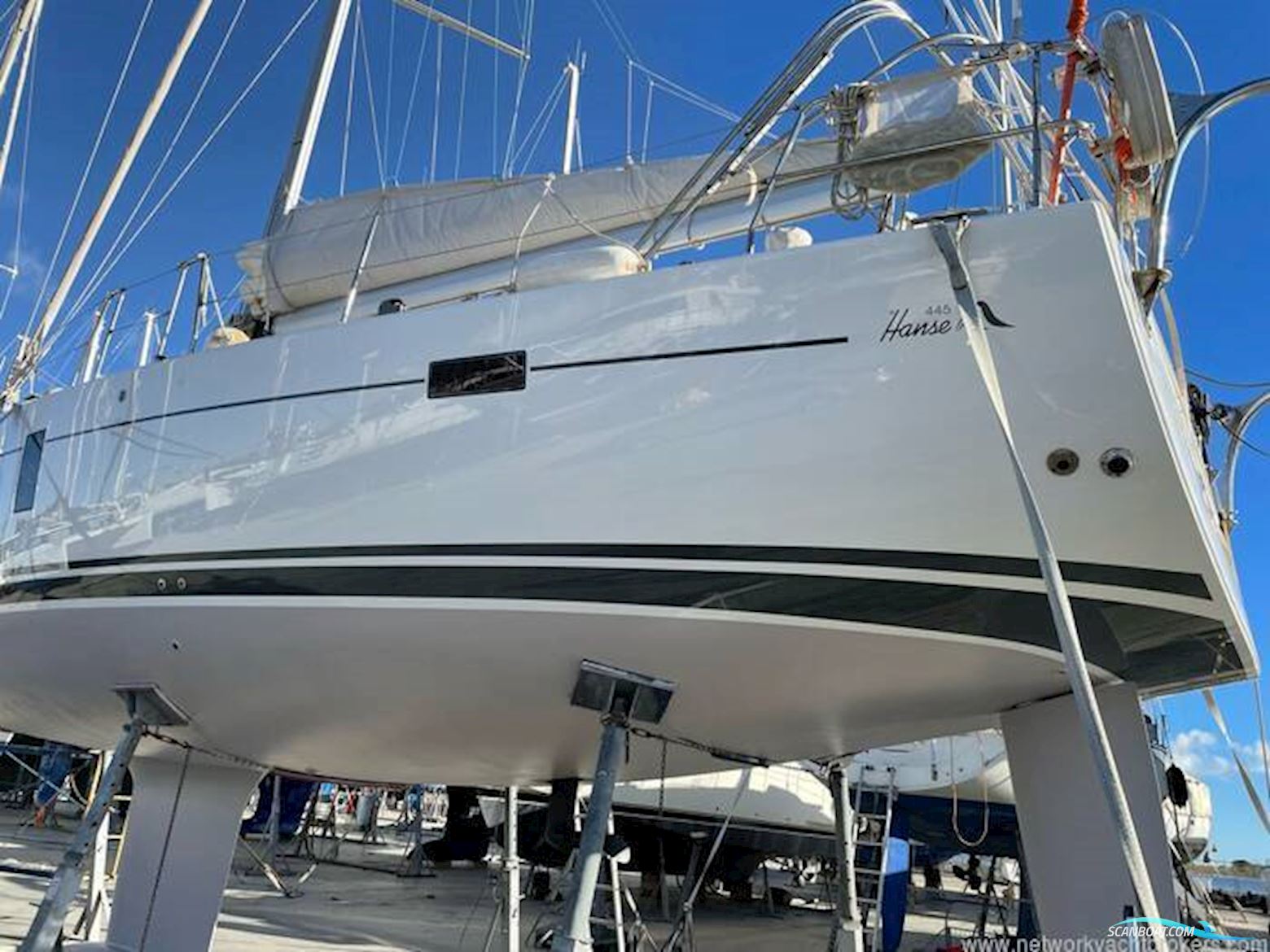 Hanse 445