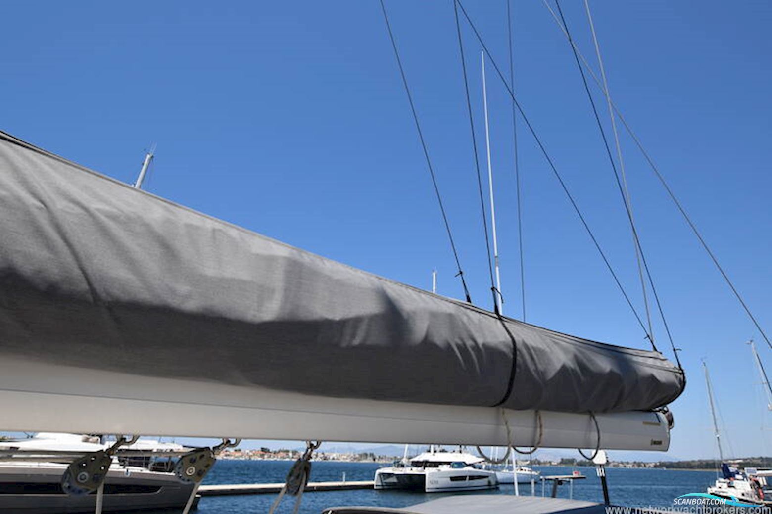Hanse 445