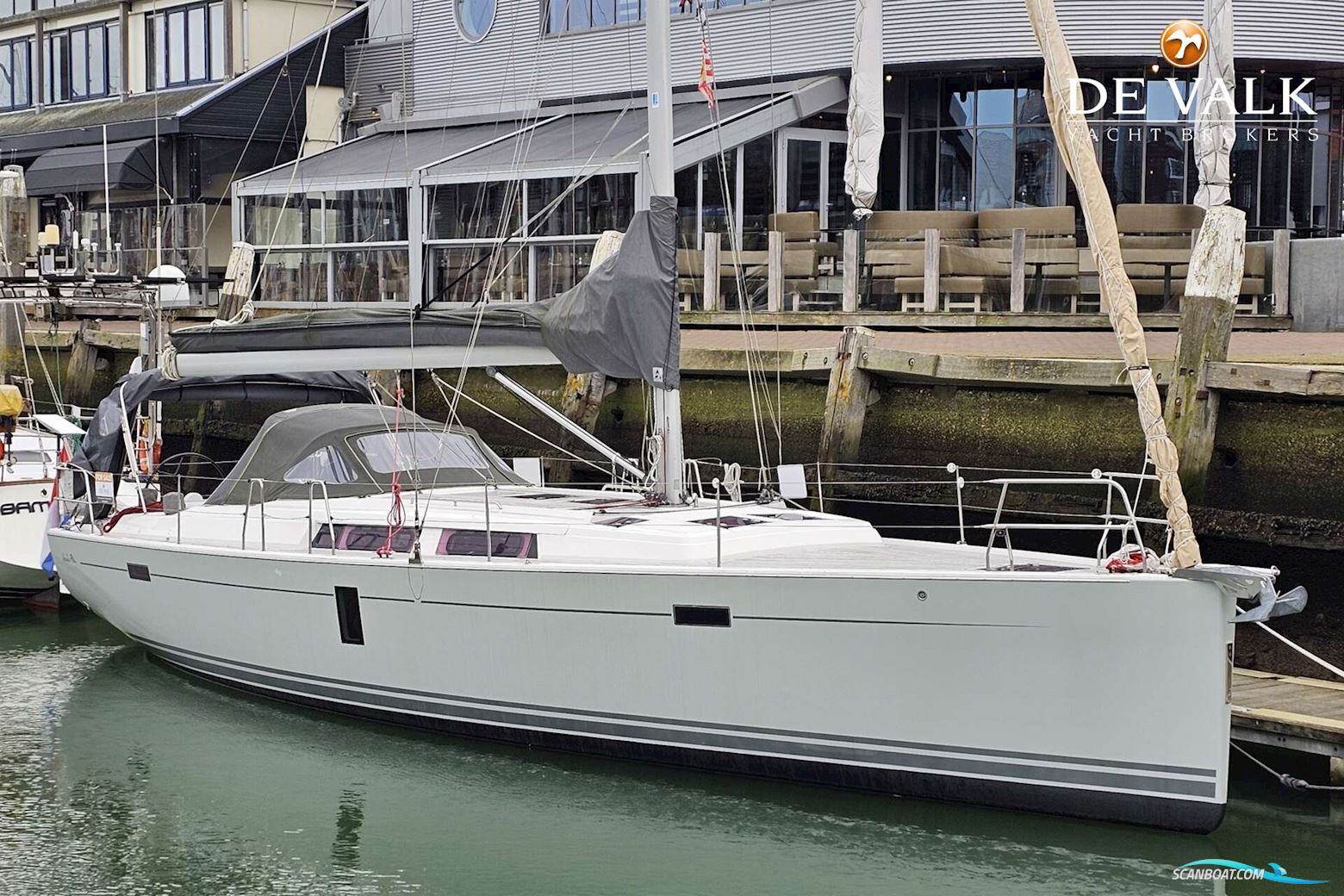 Hanse 445