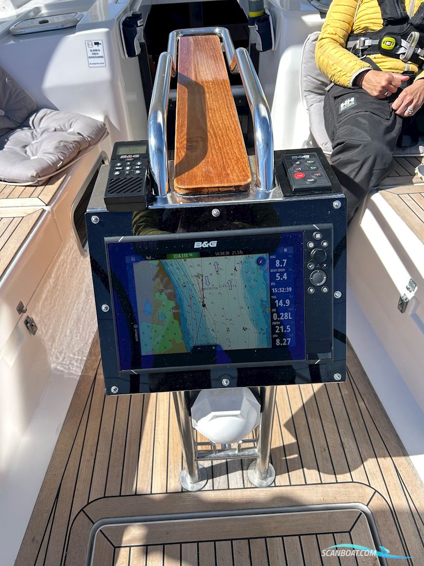 Hanse 445