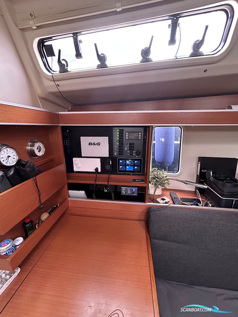 Hanse 445