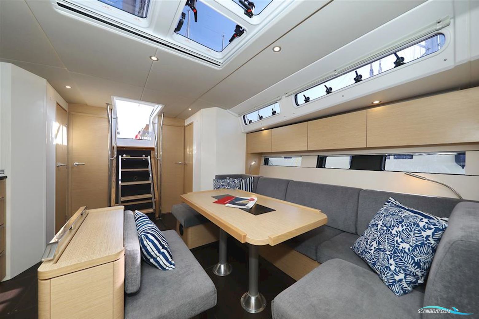 Hanse 460
