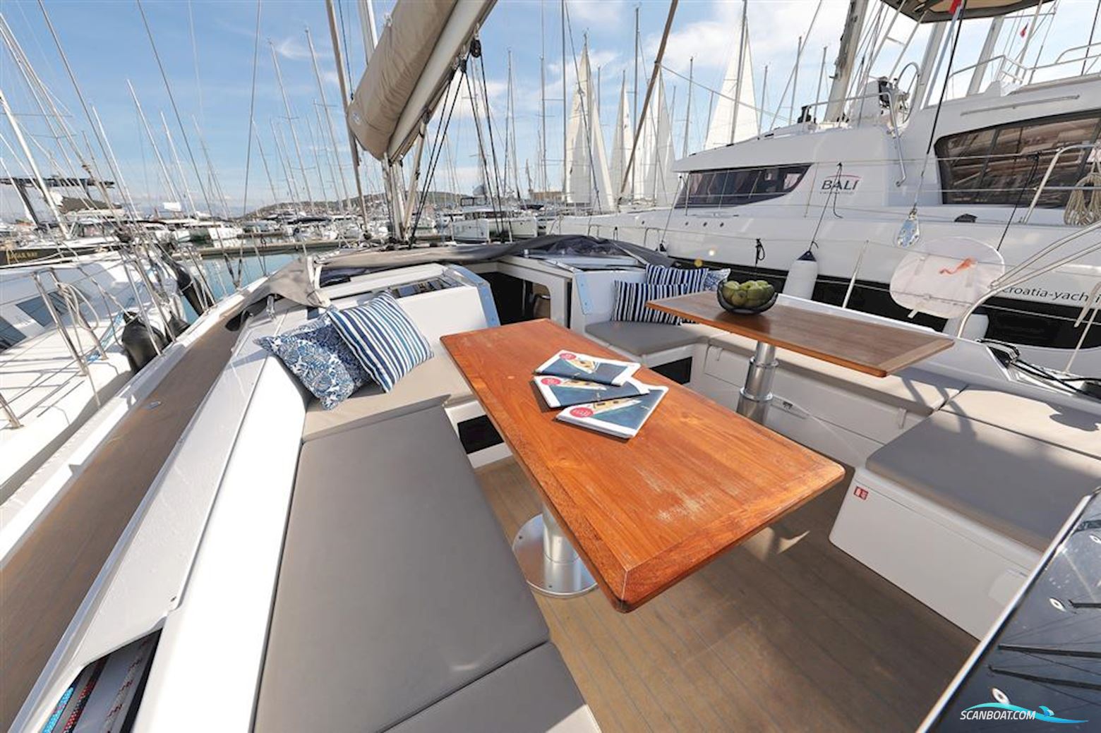 Hanse 460