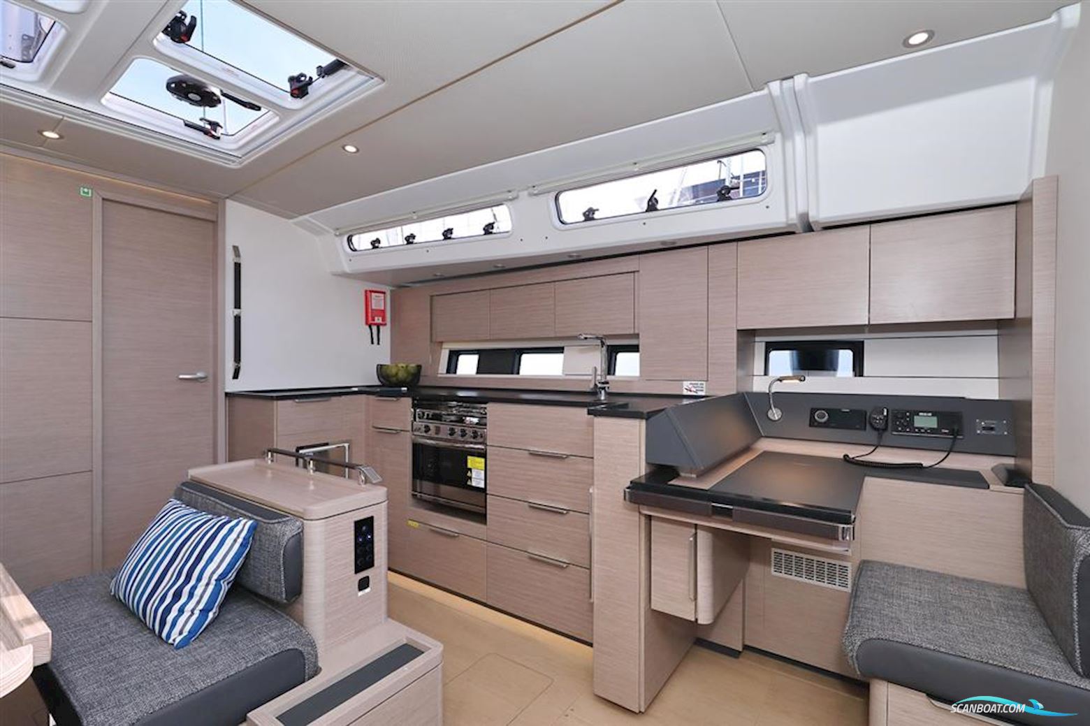 Hanse 460