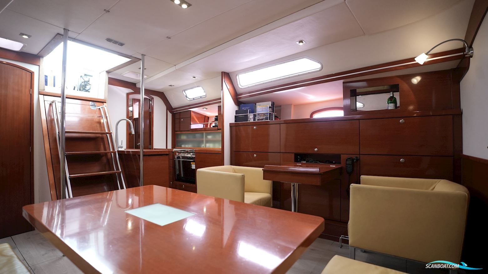 Hanse 461
