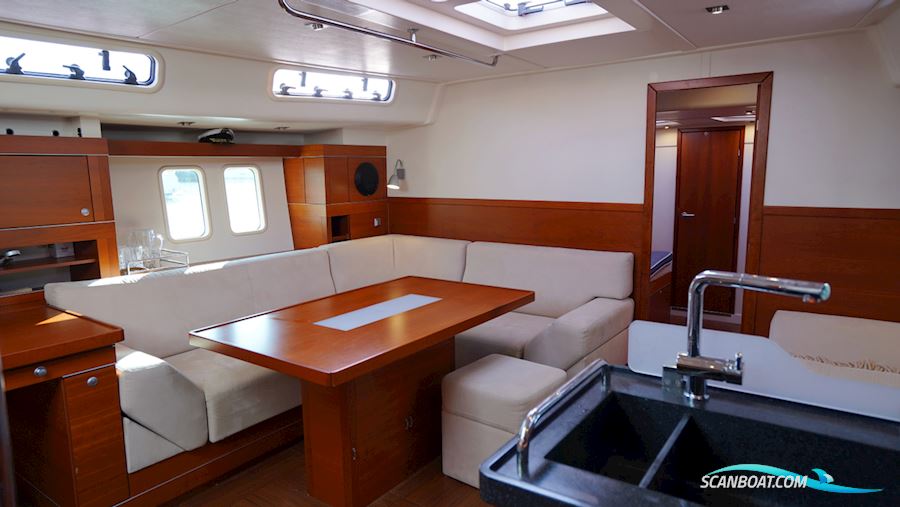 Hanse 545