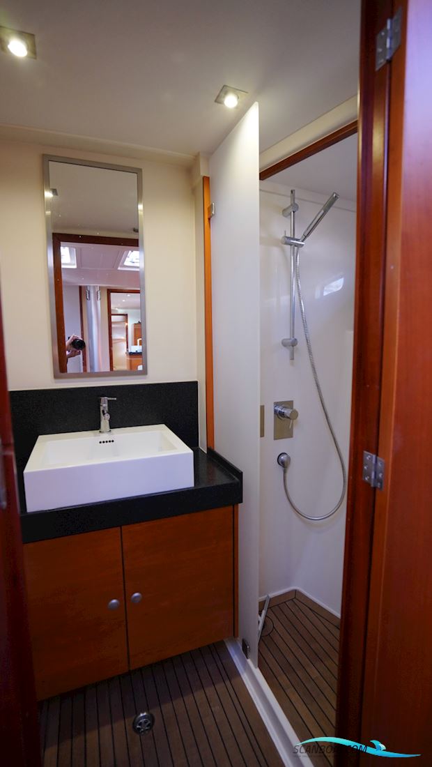 Hanse 545