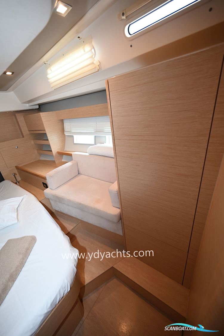 Hanse 548