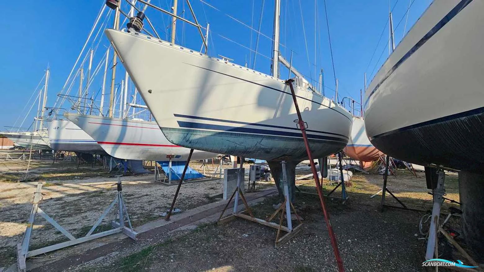 Hanse Yachts 300