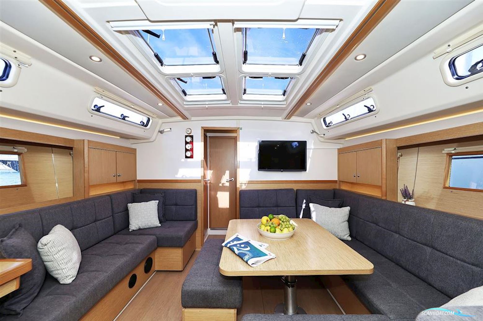 Hanse Yachts 455