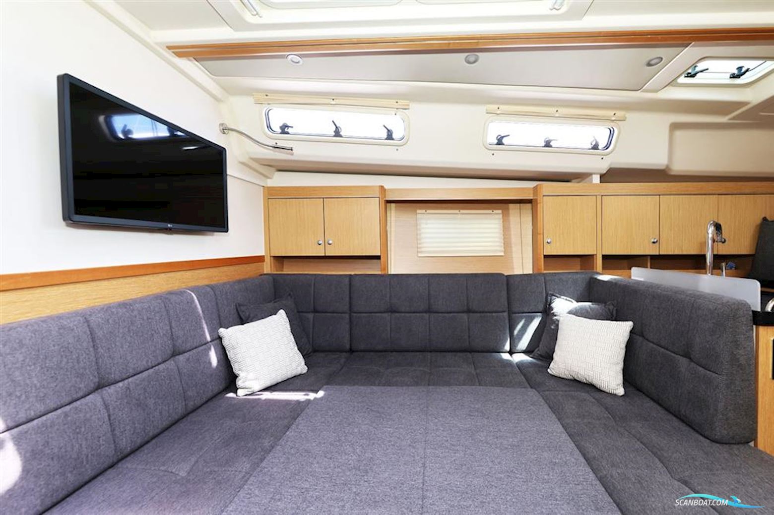 Hanse Yachts 455