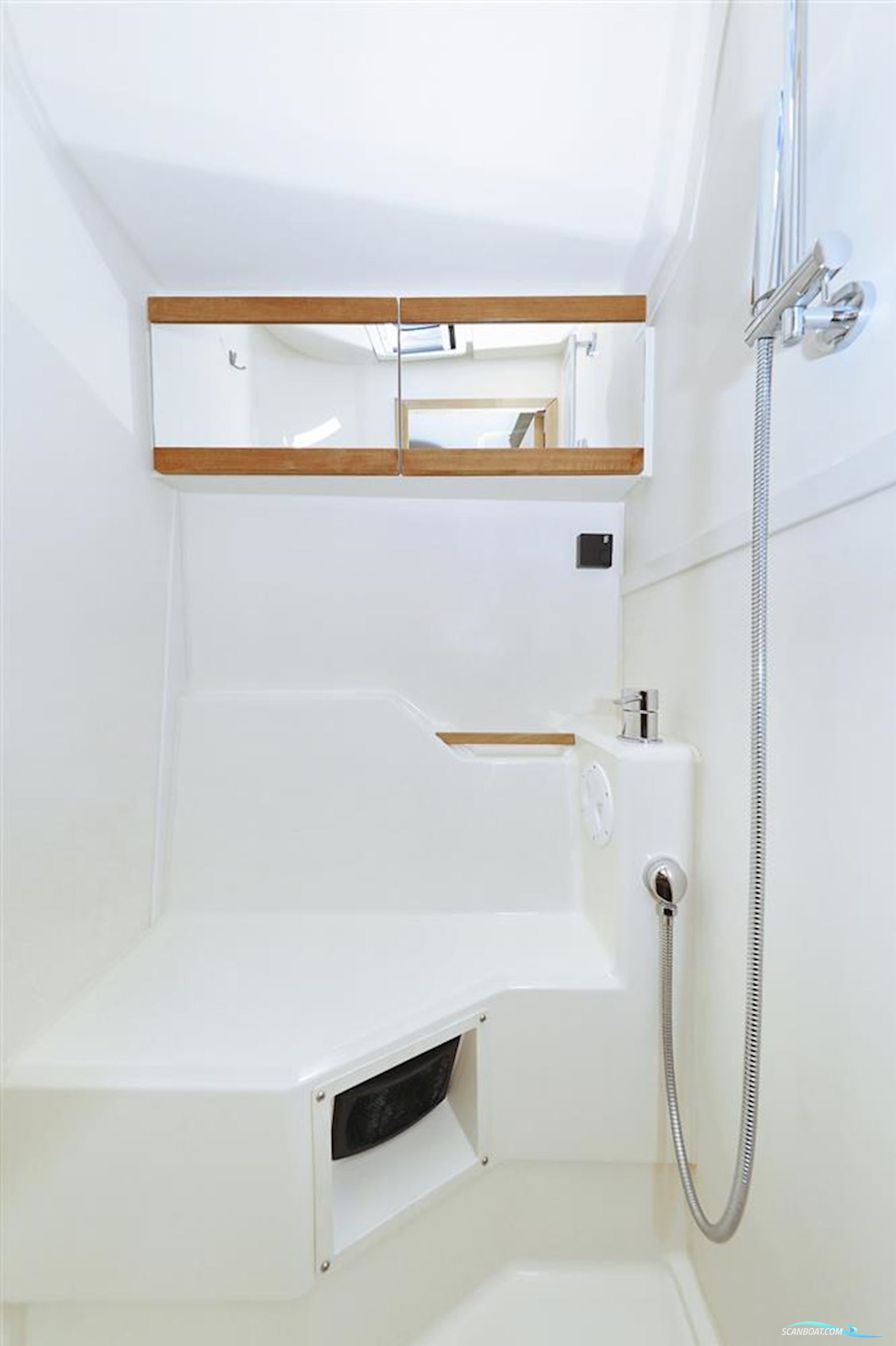 Hanse Yachts 505