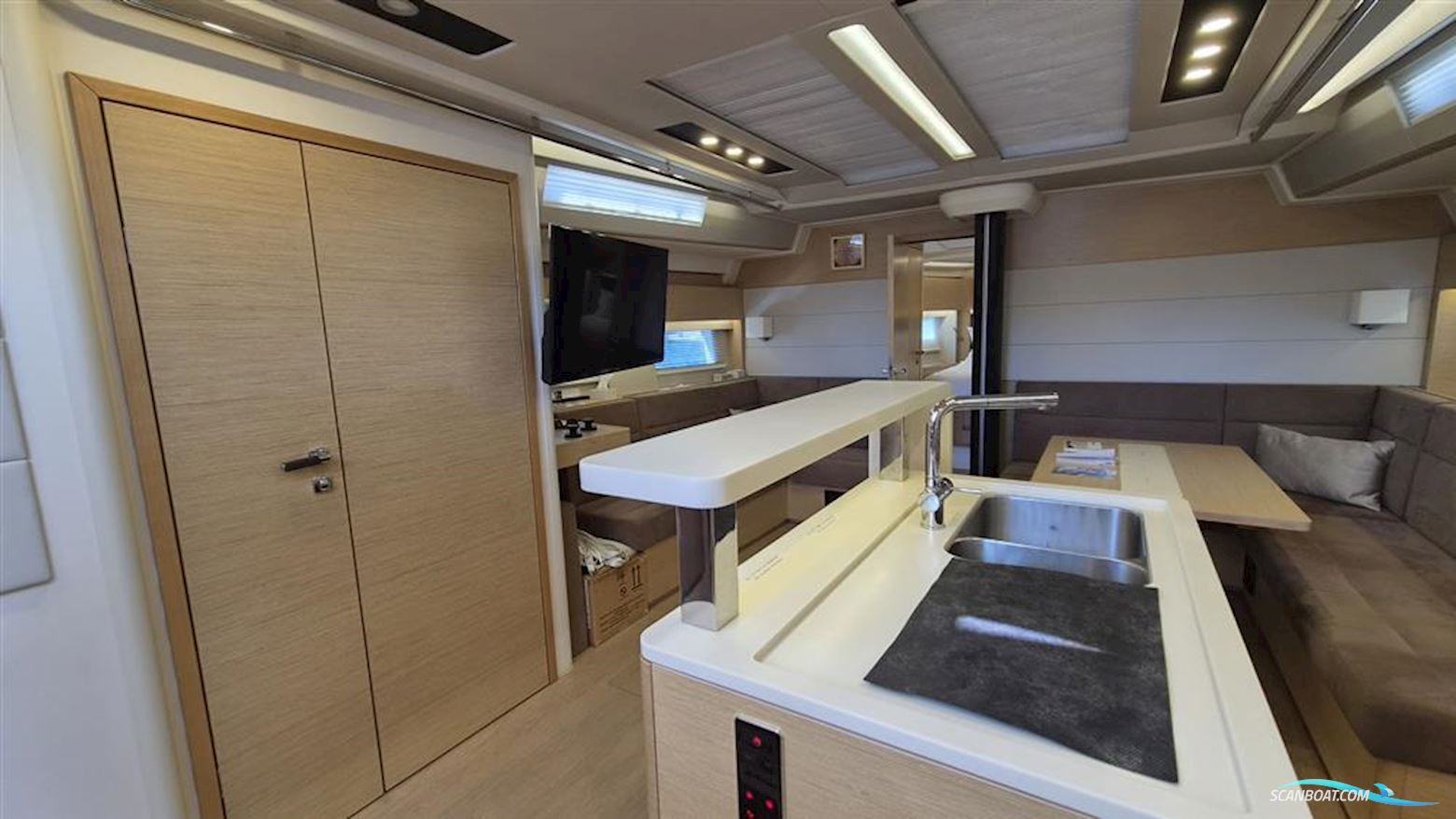 Hanse Yachts 588