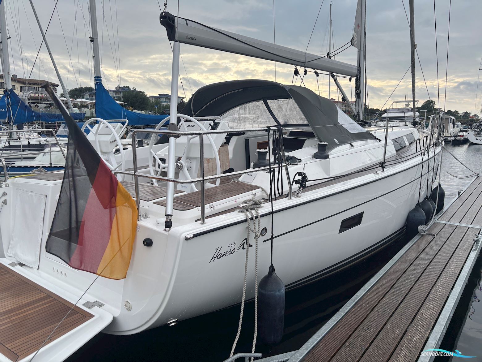 Hanse Yachts AG 455