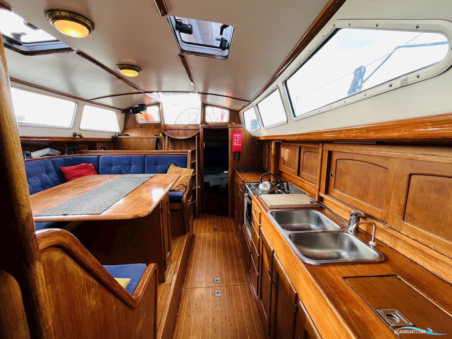 Helmsman 49DS