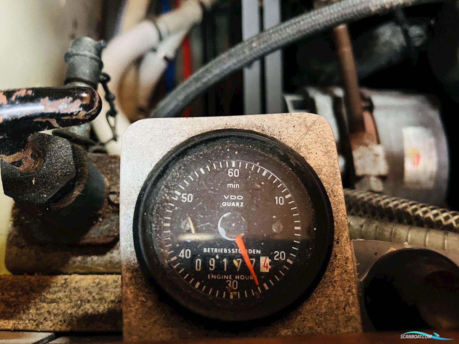Helmsman 49DS