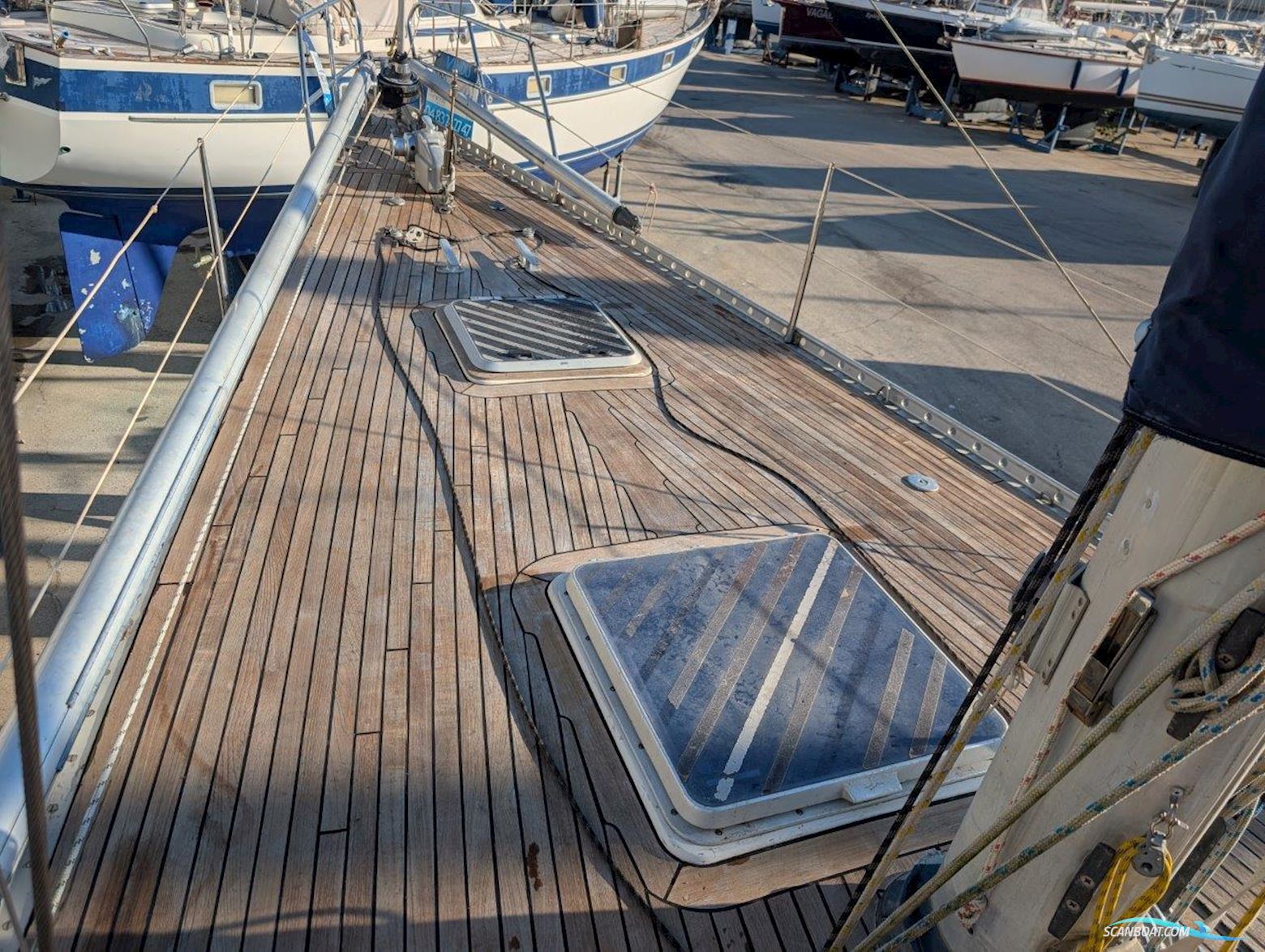 Helmsman Bosun Queen 55