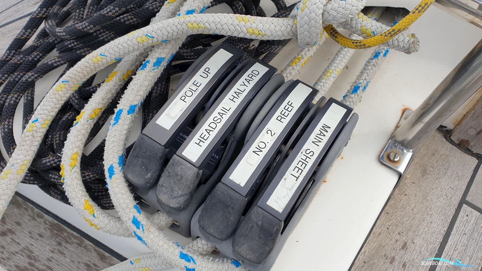 Helmsman Bosun Queen 55