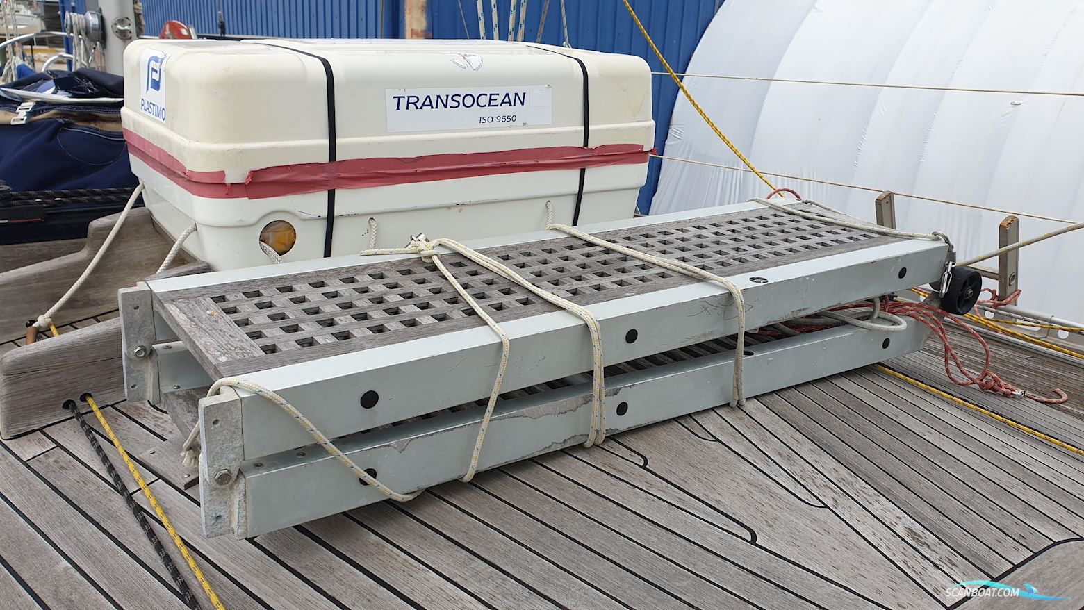 Helmsman Bosun Queen 55