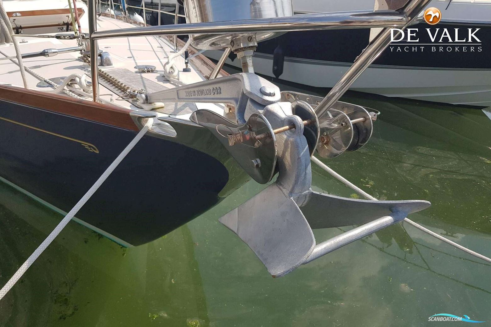 HINCKLEY Sou'wester 52