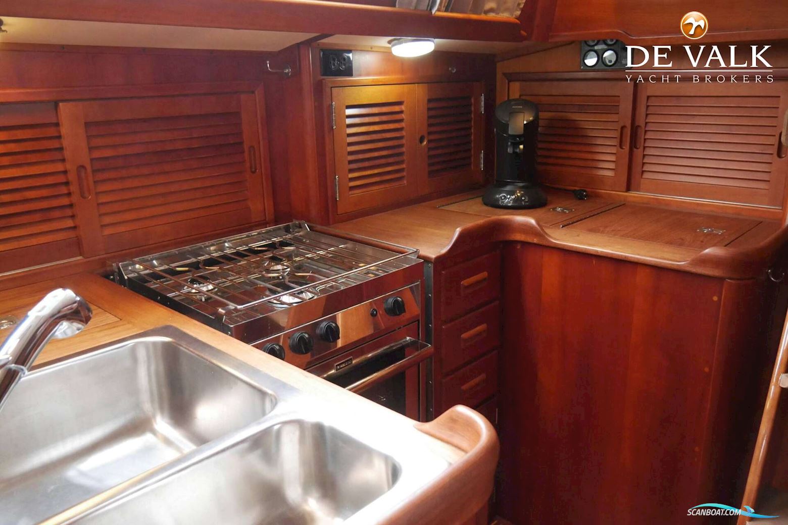 HINCKLEY Sou'wester 52