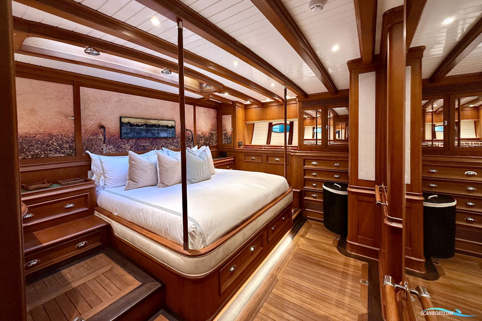 Hoek Truly Classic 108