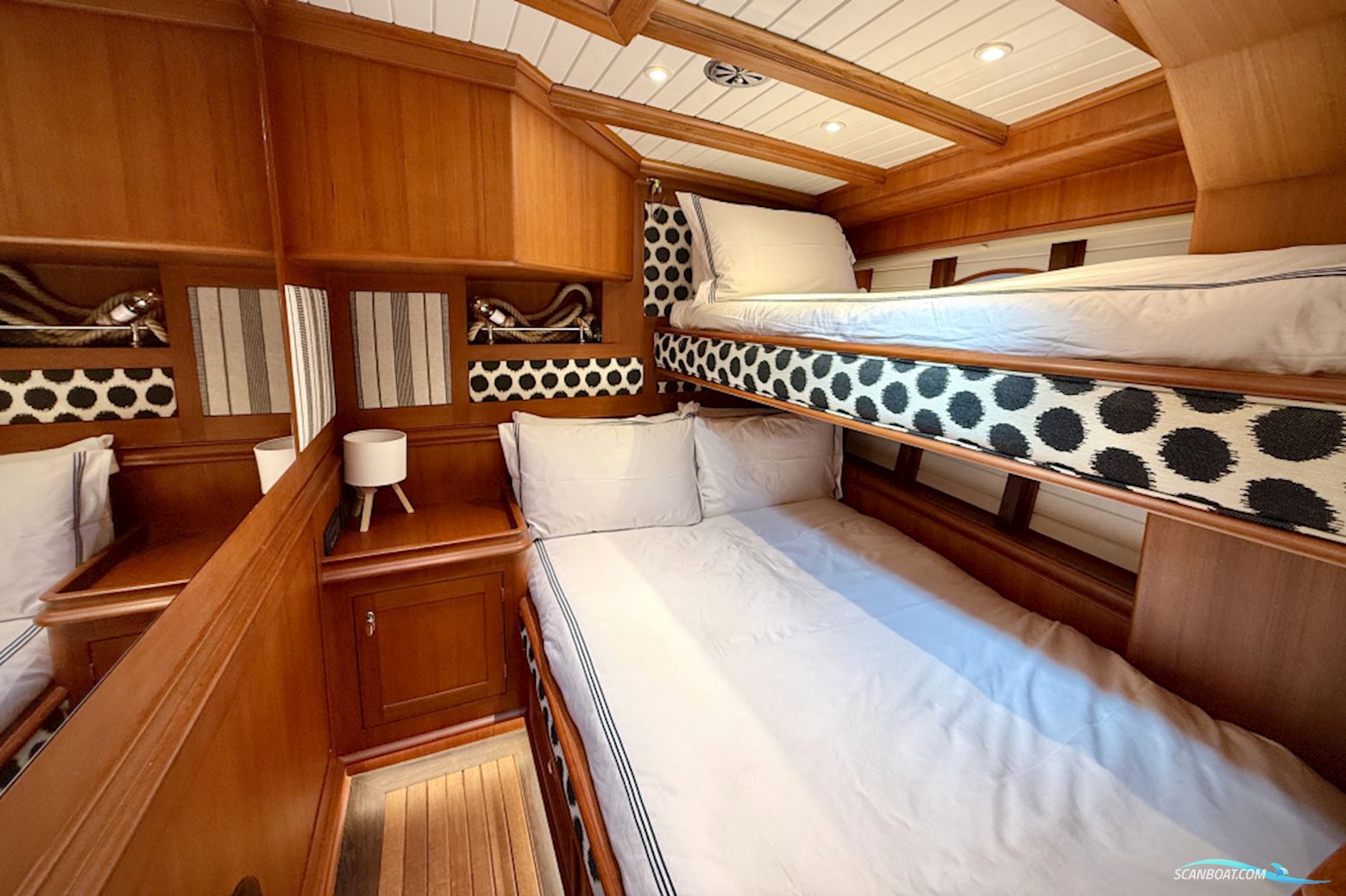 Hoek Truly Classic 108