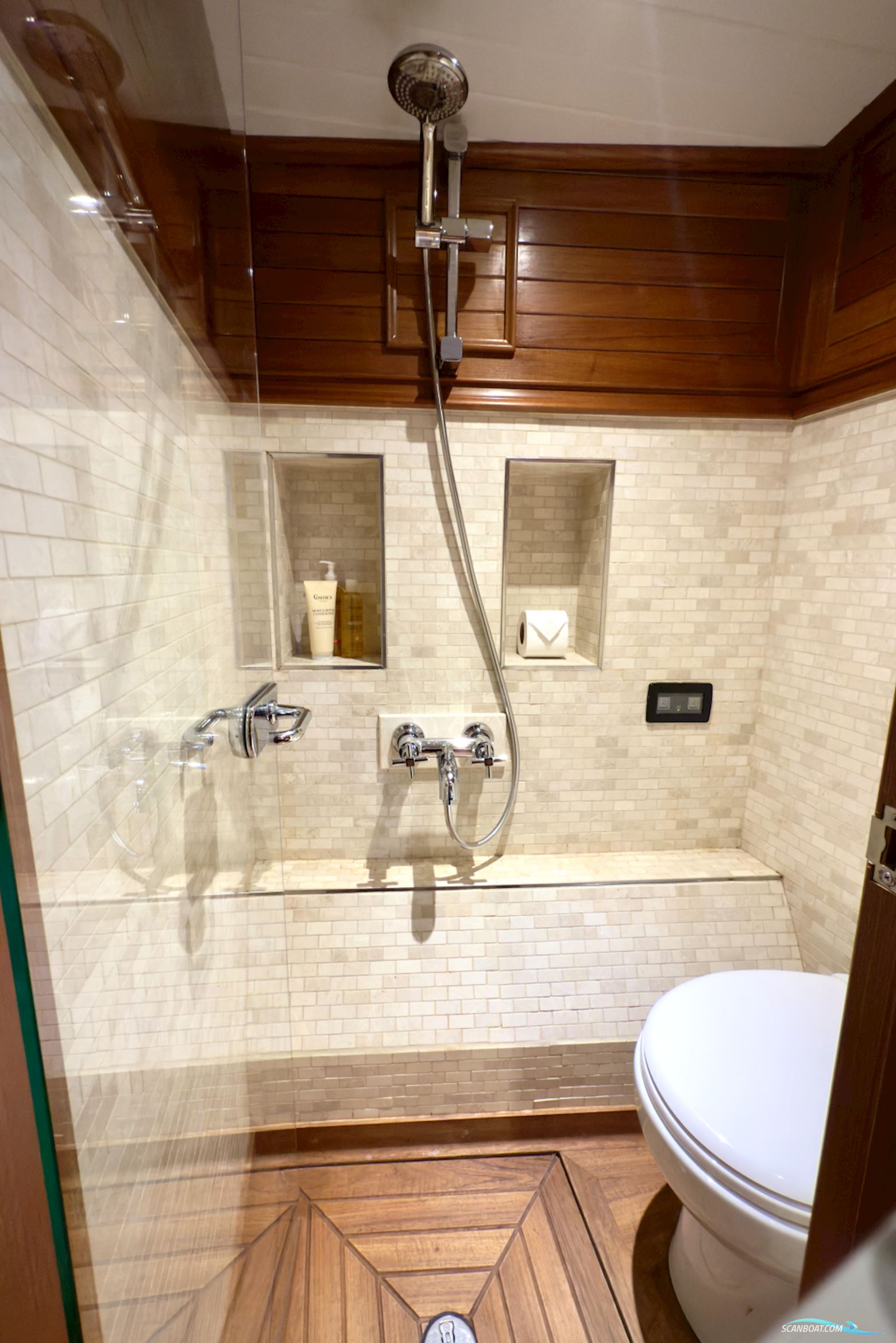 Hoek Truly Classic 108