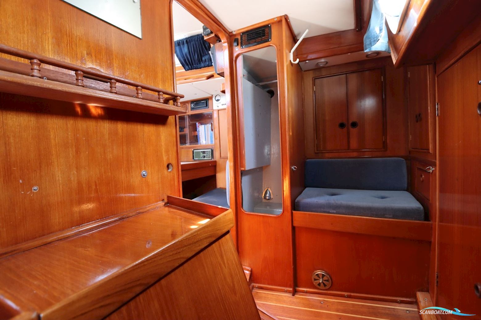 Holman & Pye Red Admiral